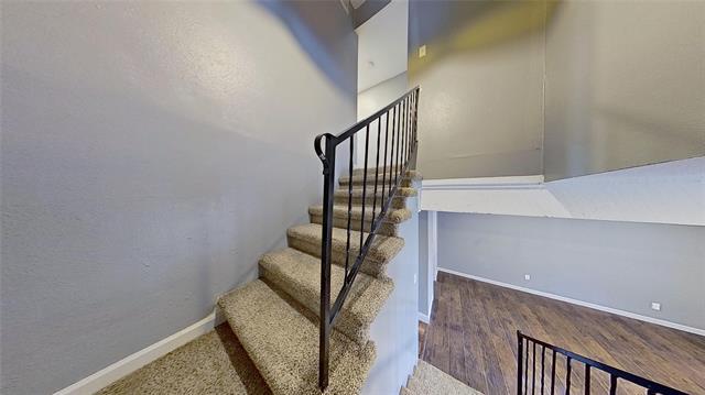 Building Photo - 6321 Walraven Cir