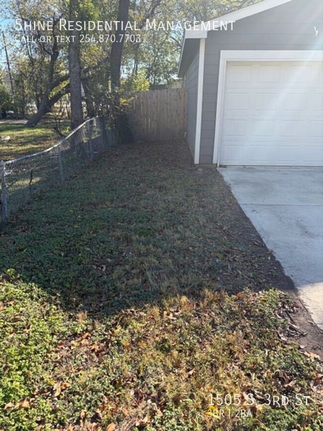 Building Photo - 1505 S 3rd St