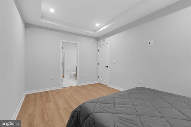 Building Photo - 4765 Sully Pt Ln