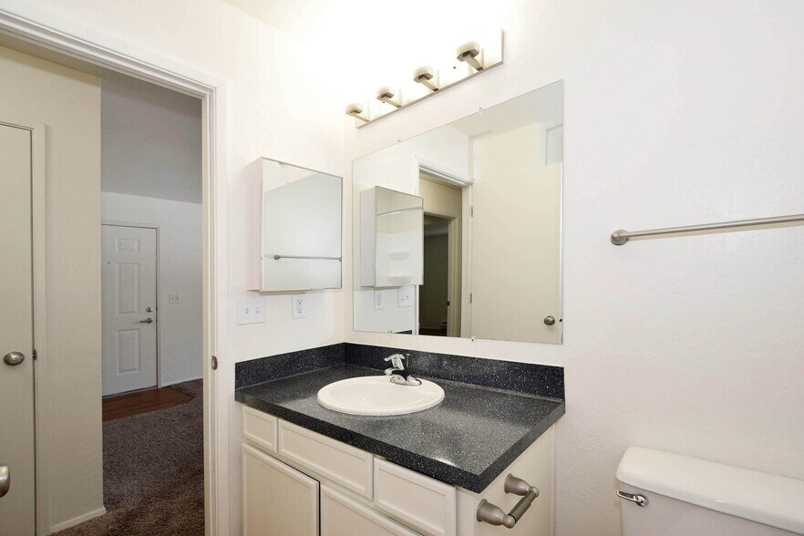 Building Photo - 12085 SW 135th Ave