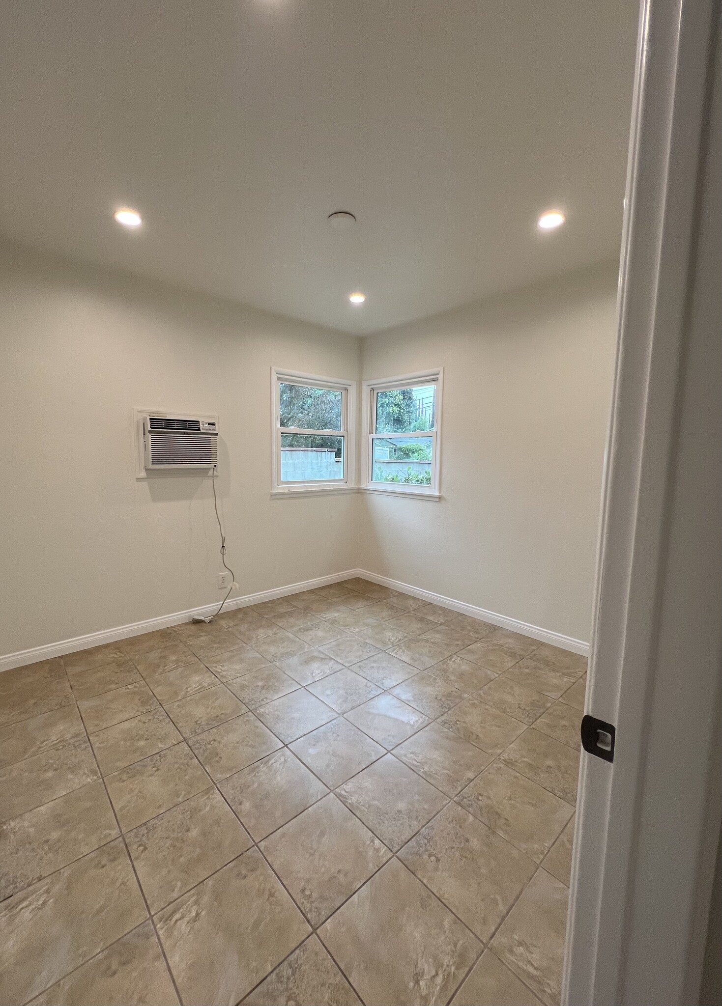 Bedroom 1 - 713 W Colorado Blvd