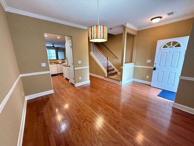 Building Photo - 3026 Sugarberry Ln