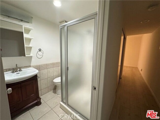 Building Photo - 221 S Tower Dr