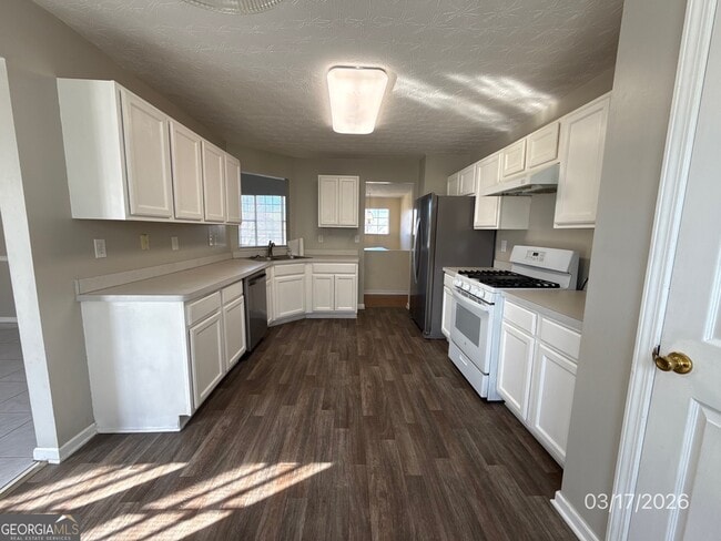 Building Photo - 2021 Gates Ct