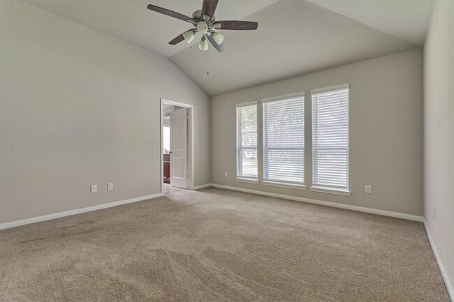 Building Photo - 3303 Woodchuck Rd