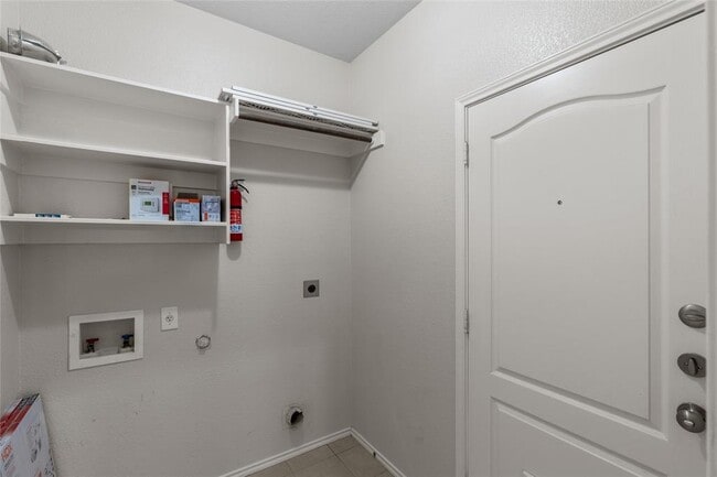 Building Photo - 124 Amberwood Ct