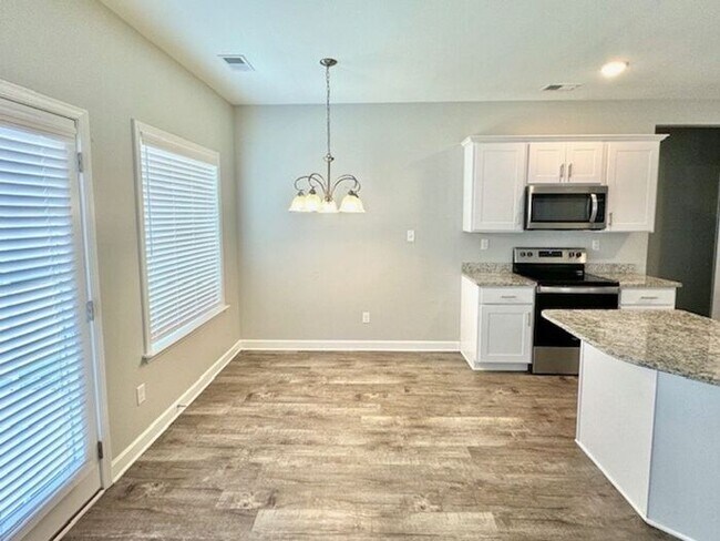 Building Photo - Now Leasing a 4-bedroom 2.5 bath home in Walls, MS @ Mallard Park. Available Now!