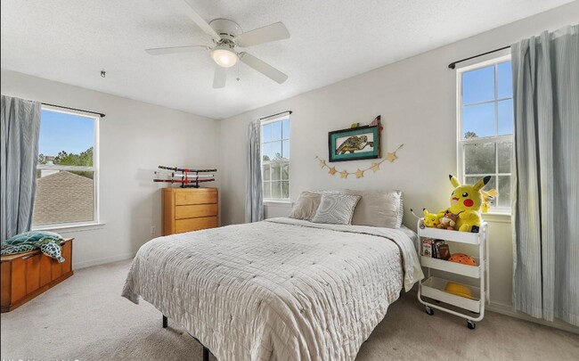 Building Photo - Updated 4 bedroom 2.5 bath home in Ocean Springs!