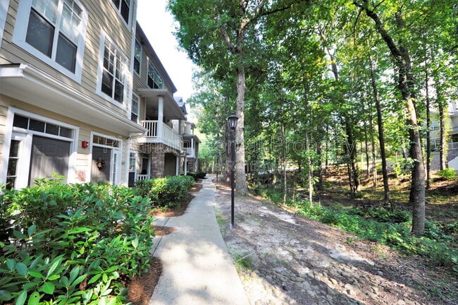 Building Photo - 1032 Whitshire Way