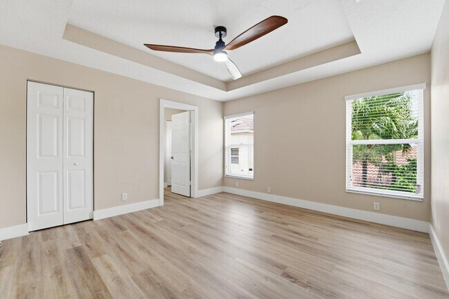 Building Photo - 1780 Pierside Cir