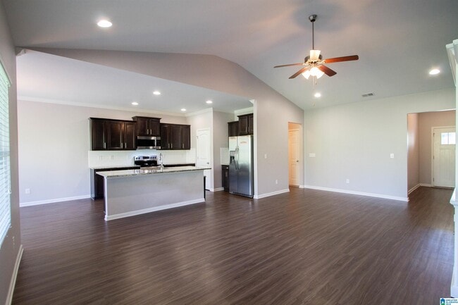 Building Photo - 1068 Aronimink Dr