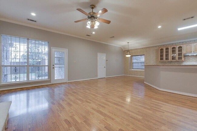 Building Photo - Location....Location....Location....