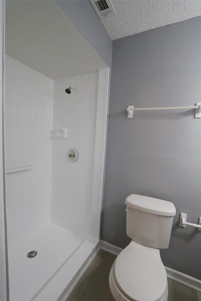 Building Photo - 1810 E 143rd Ave