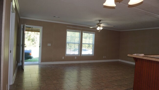 Building Photo - 3876 Rowell Rd