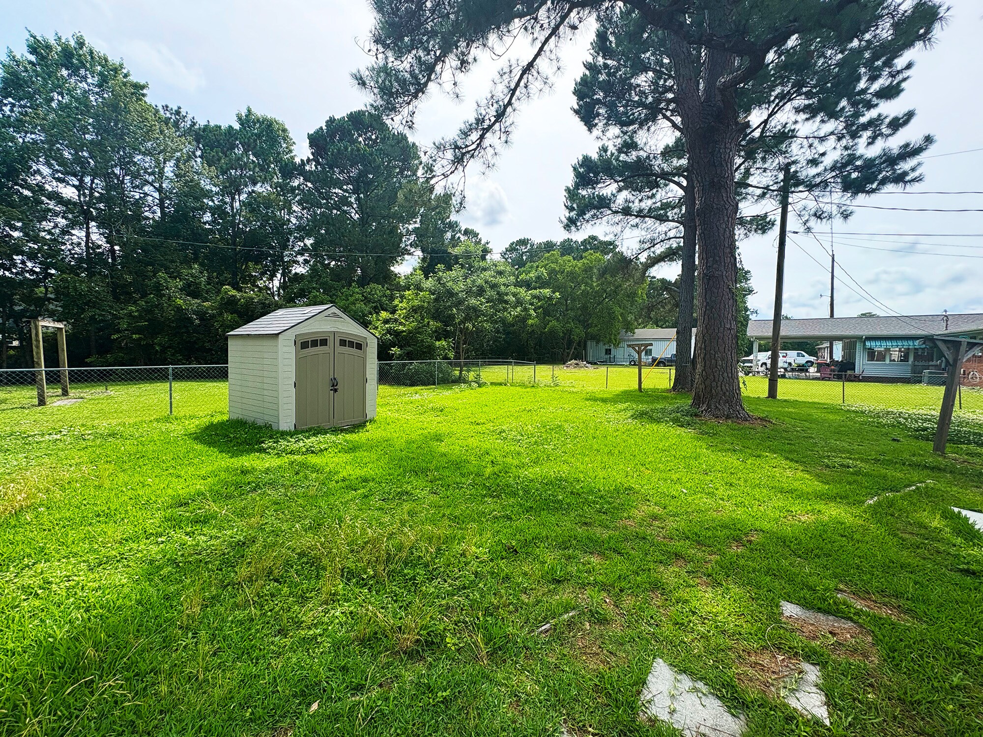 Building Photo - 109 Foxwood Ln