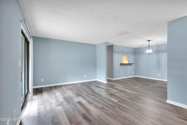 Building Photo - 3765 Crown Point Rd