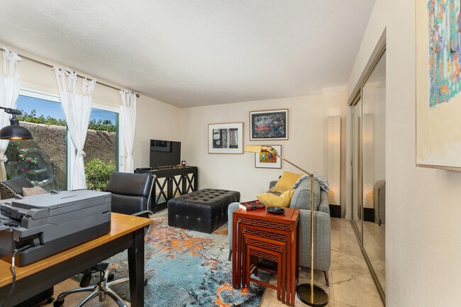 Building Photo - 73419 Foxtail Ln