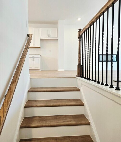 Building Photo - 6234 Kenbrook Dr