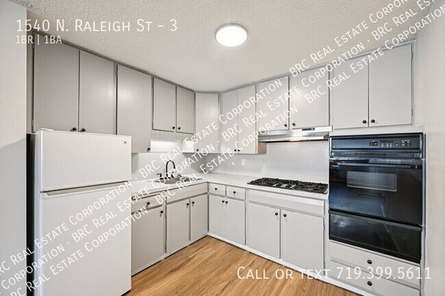 Building Photo - 1540 N Raleigh St