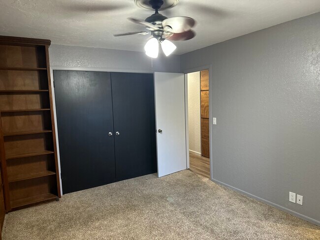 Building Photo - 10309 Harvest Moon Ave