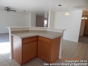 Building Photo - Over 3000 Sq ft 4 bedrooms 2.5 bath- Near ...