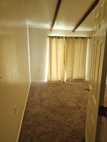 Office - 25153 N Center St