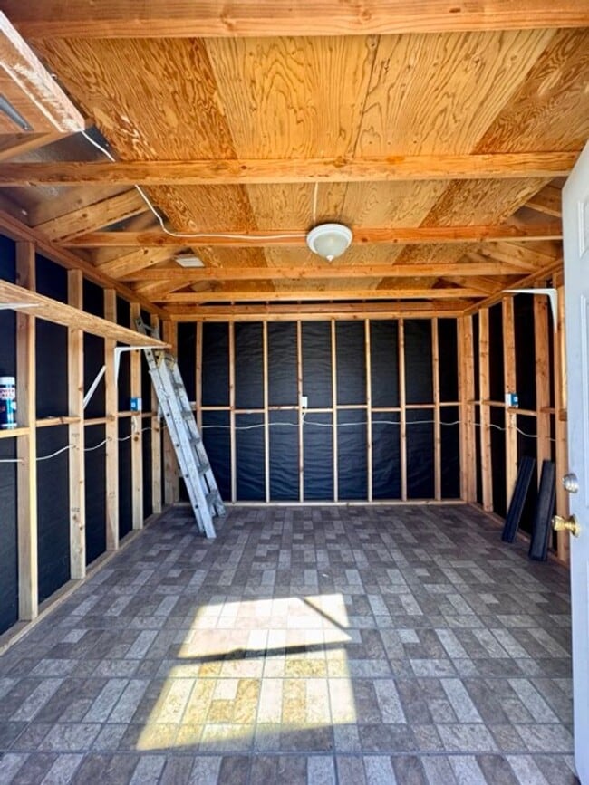 Building Photo - 55+ 2 bedroom 2 bathroom Sun City home for LEASE!