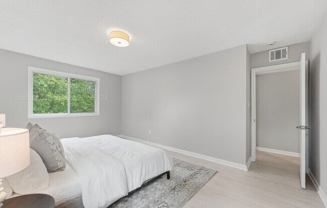 Building Photo - 3829 Hamilton St