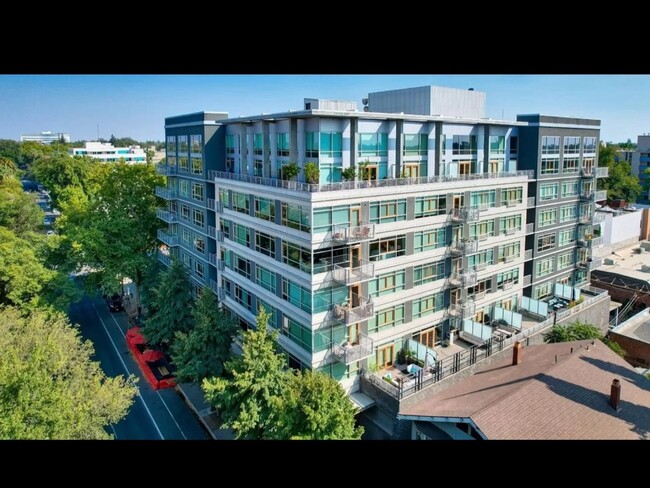 Building Photo - L Street Lofts in Midtown Sacramento