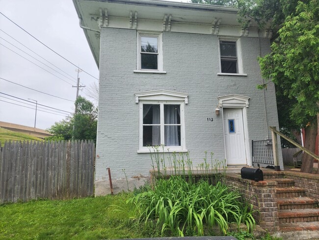 Building Photo - 112 Harrison St