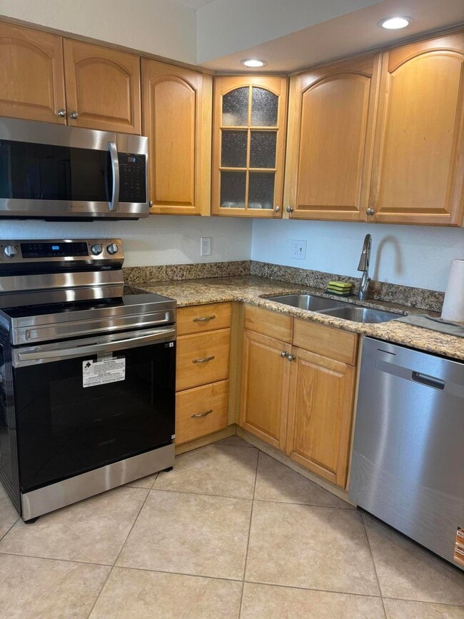 Building Photo - 6461 NW 2nd Ave