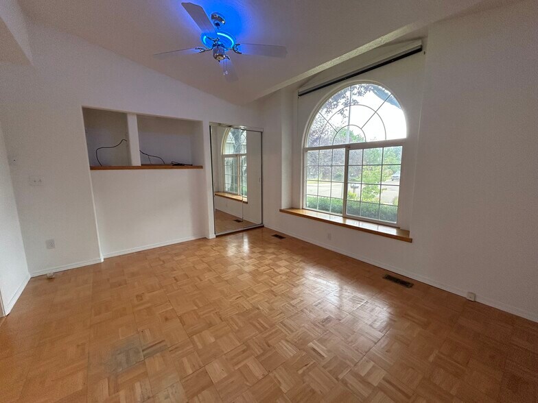 Building Photo - 5686 S Olearia Pl