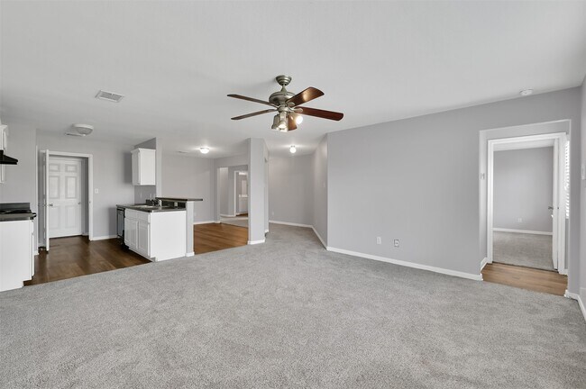 Building Photo - 4322 Medina River Loop