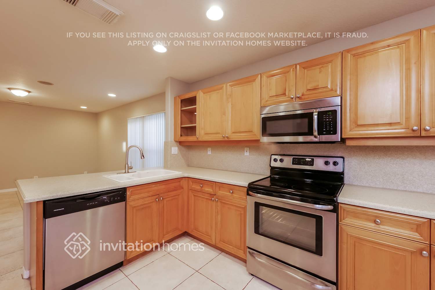 Building Photo - 3580 SW 51st St