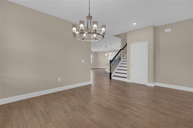 Building Photo - 1964 Burgundy Dr