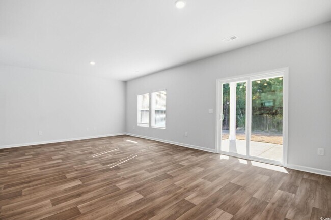 Building Photo - 1121 Tibetan St