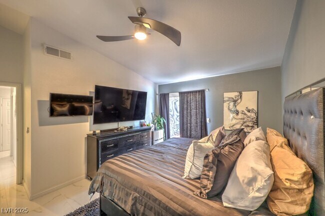 Building Photo - 4402 Cassandra Dr
