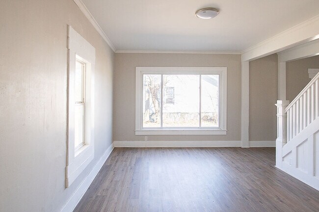 Building Photo - 2141 Philadelphia Dr