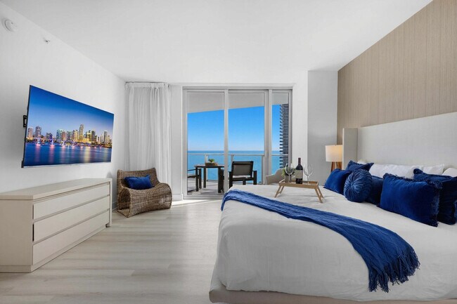 Building Photo - 4111 S Ocean Dr