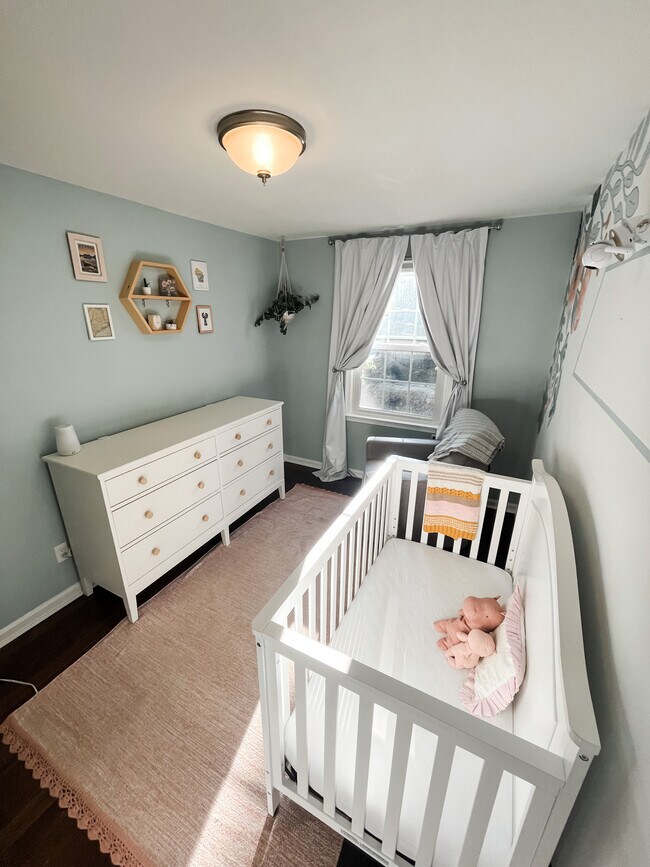 Level 3- bedroom - 901A S Scott St