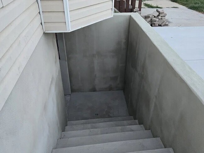 Building Photo - 14053 Lowe Peak Dr
