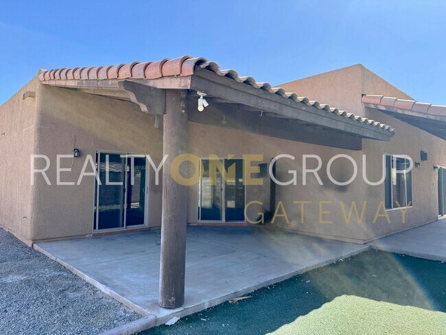 Building Photo - Barkley Ranch Corner Lot Home with 3 Car G...