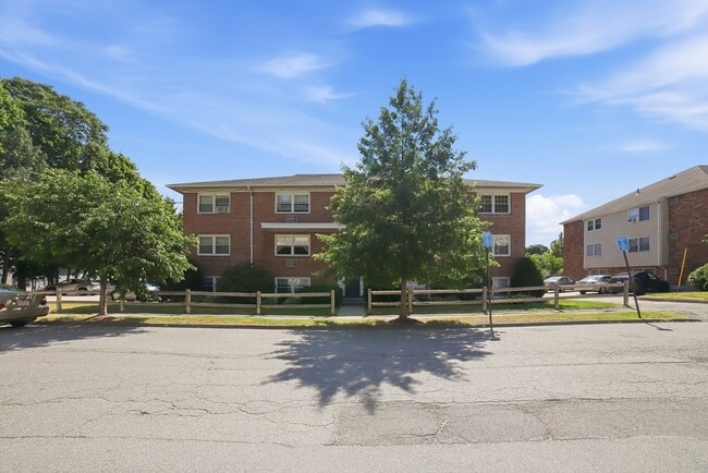 Building Photo - 47 Alvarado Ave