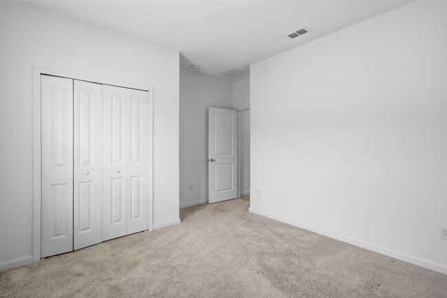 Building Photo - 60 Eustis Pt