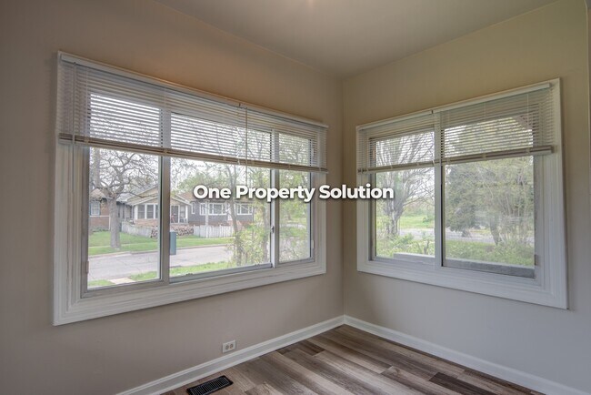 Building Photo - 411 Pierce St