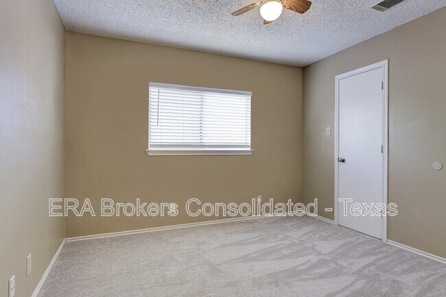 Building Photo - 7427 Northallerton