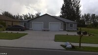 Building Photo - 2113 Chiquita Blvd S