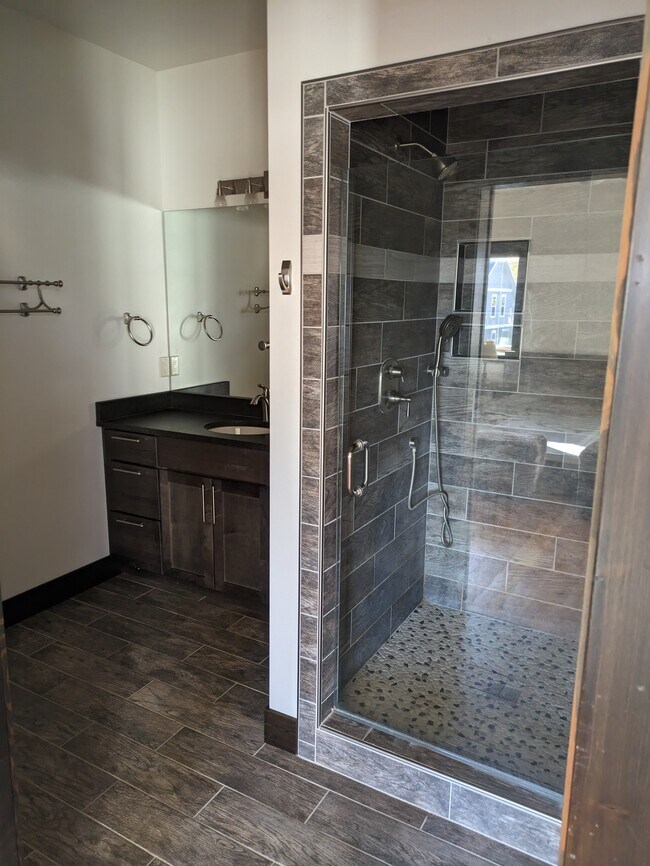 Building Photo - Brimstone