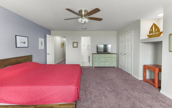 Building Photo - 14434 E Cabana St