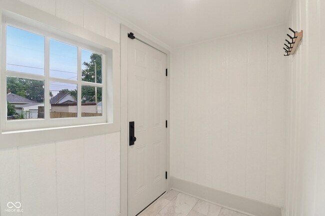 Building Photo - 615 N Grant Ave